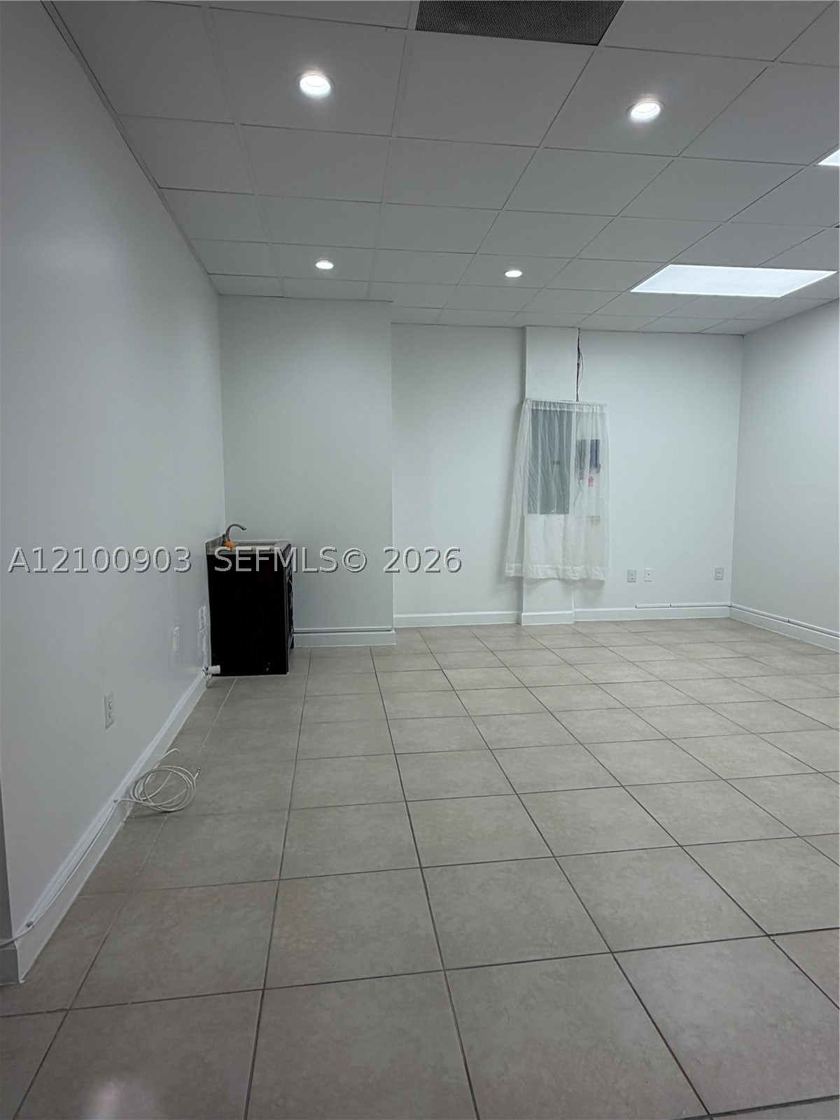 18315 W Dixie Hwy — photo