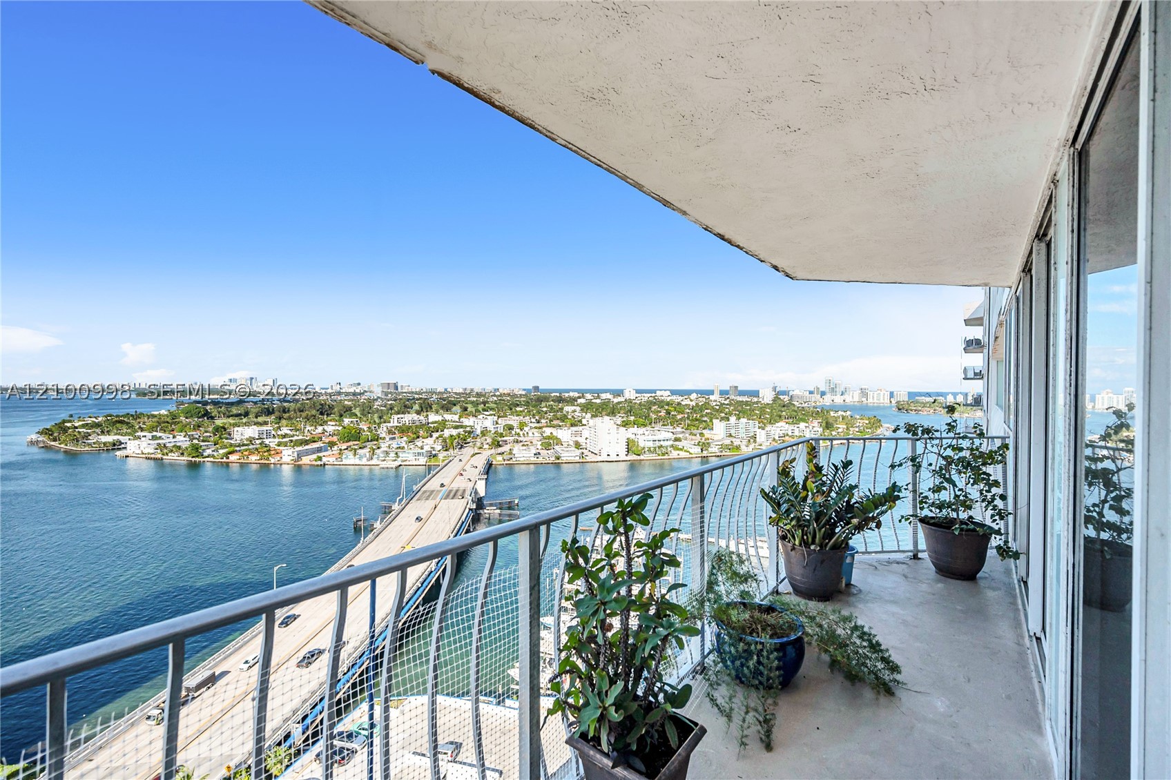 7601 E Treasure Dr 2412 — photo
