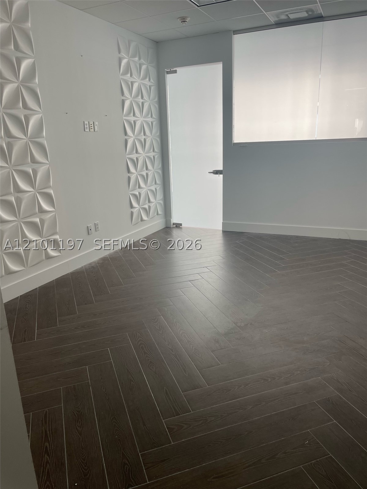 175 SW 7th St 2102 — photo