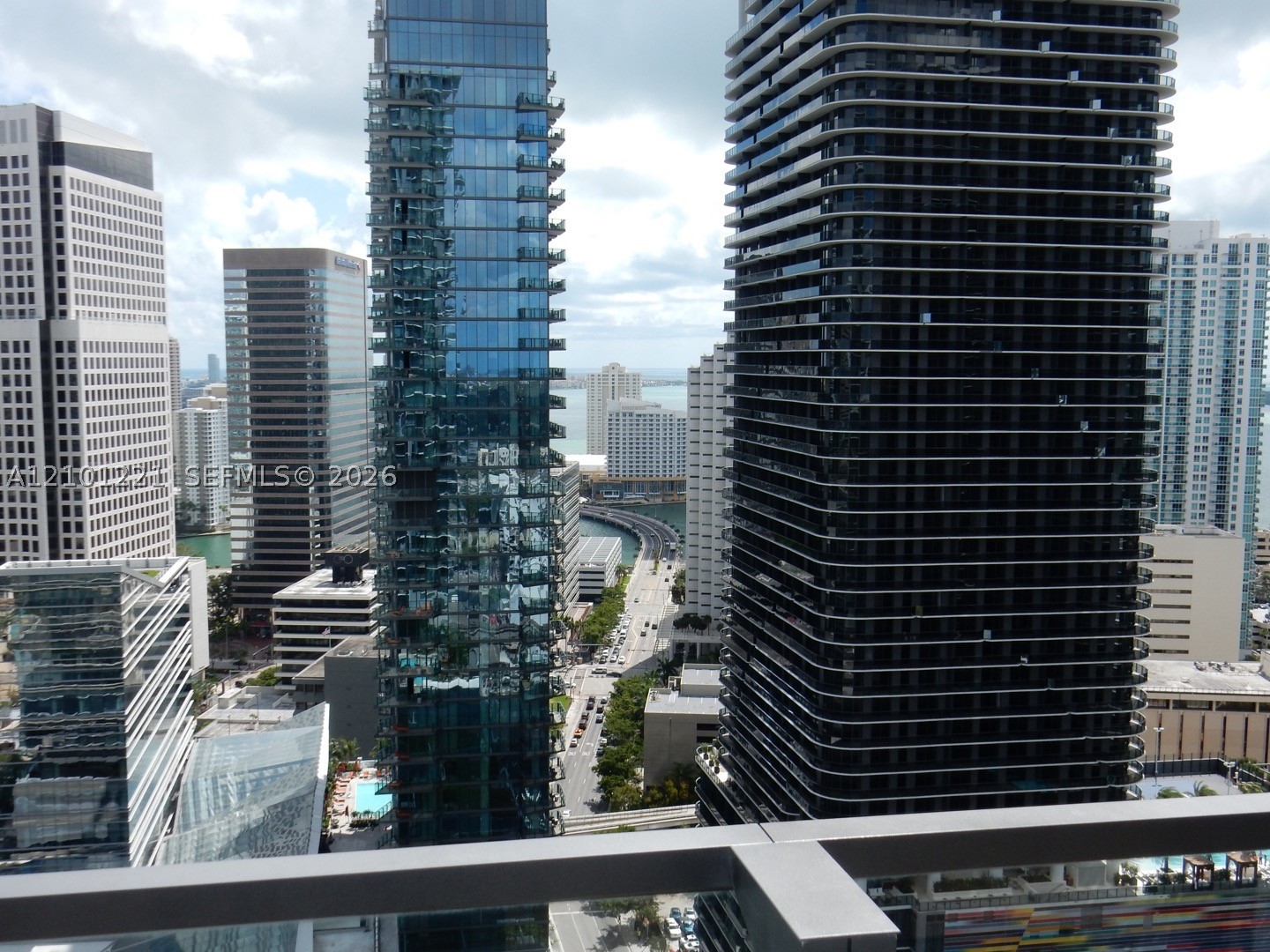 88 SW 7th St 2703 — photo