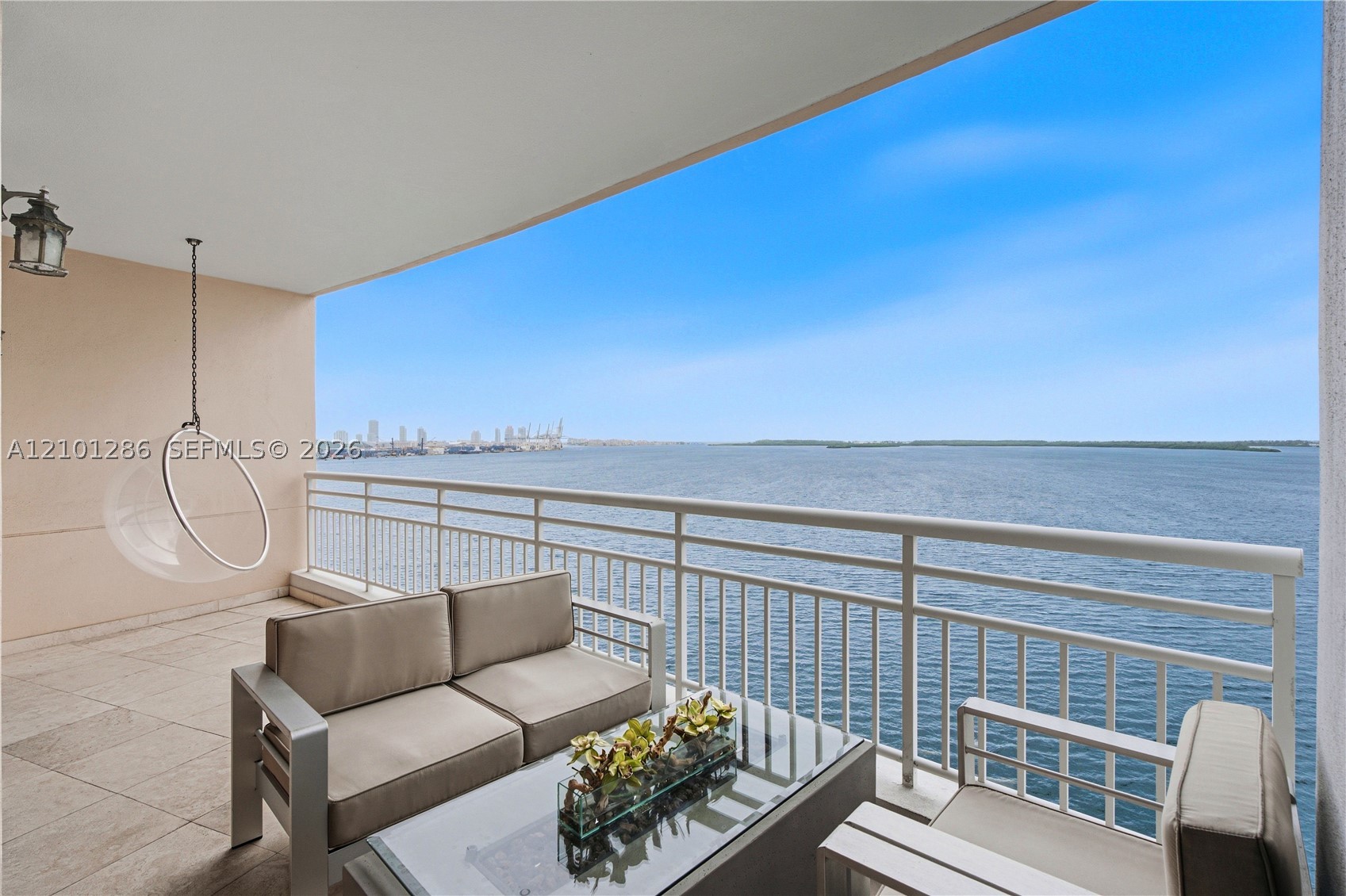 808 Brickell Key Dr 1106 — photo