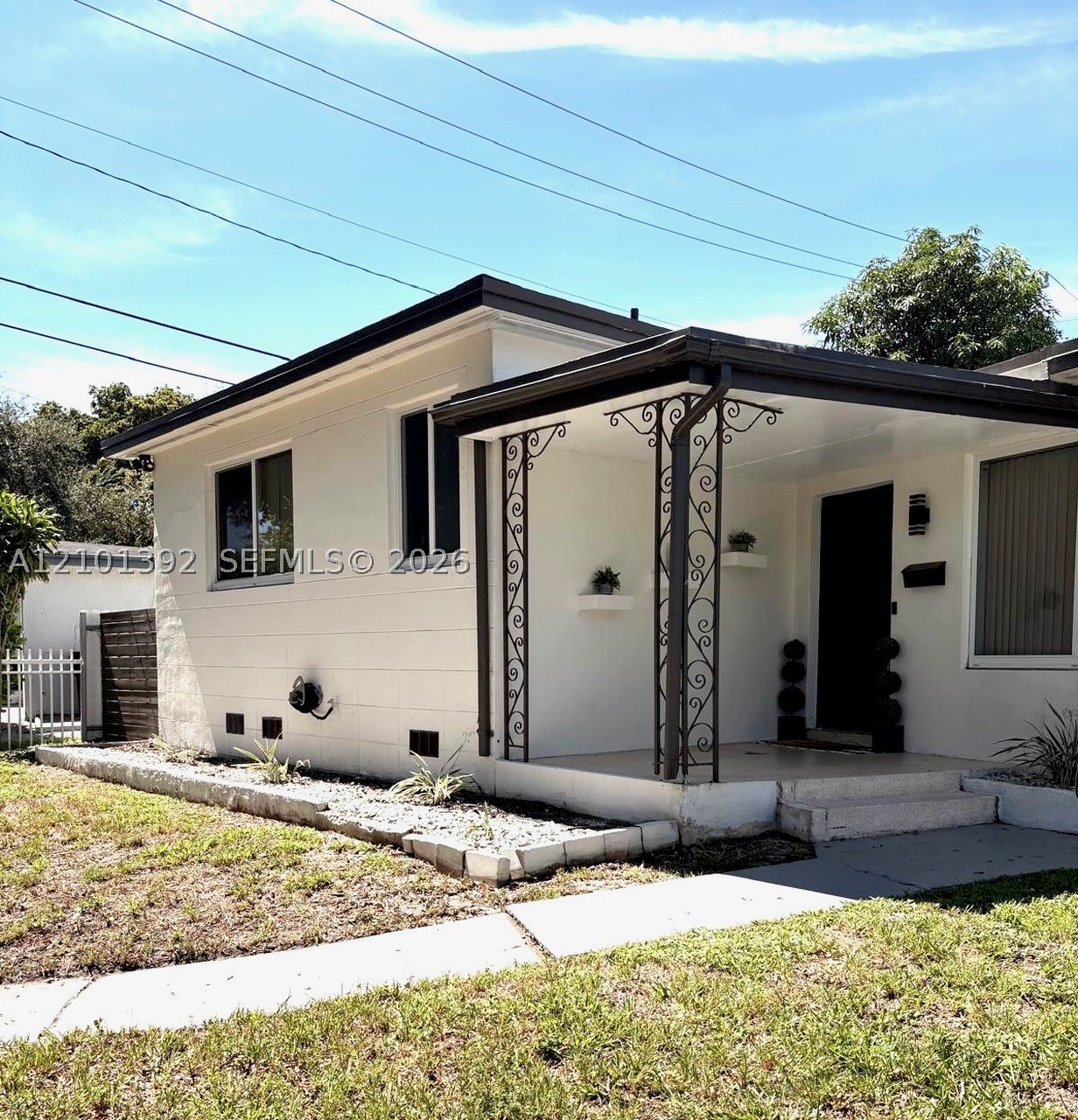 12520 NE 1st Ct — photo