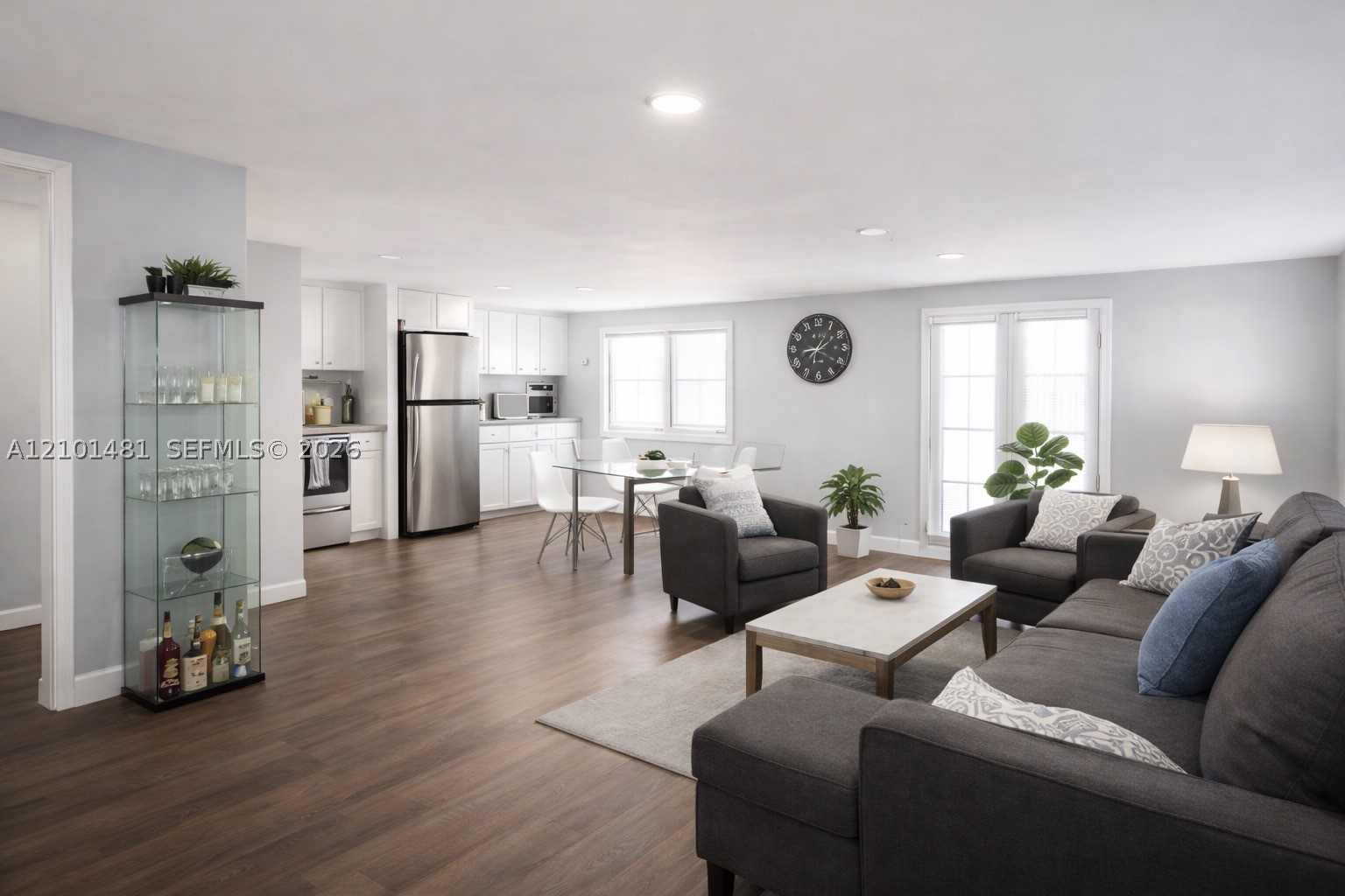 3120 W Hallandale Beach Blvd #613 — photo