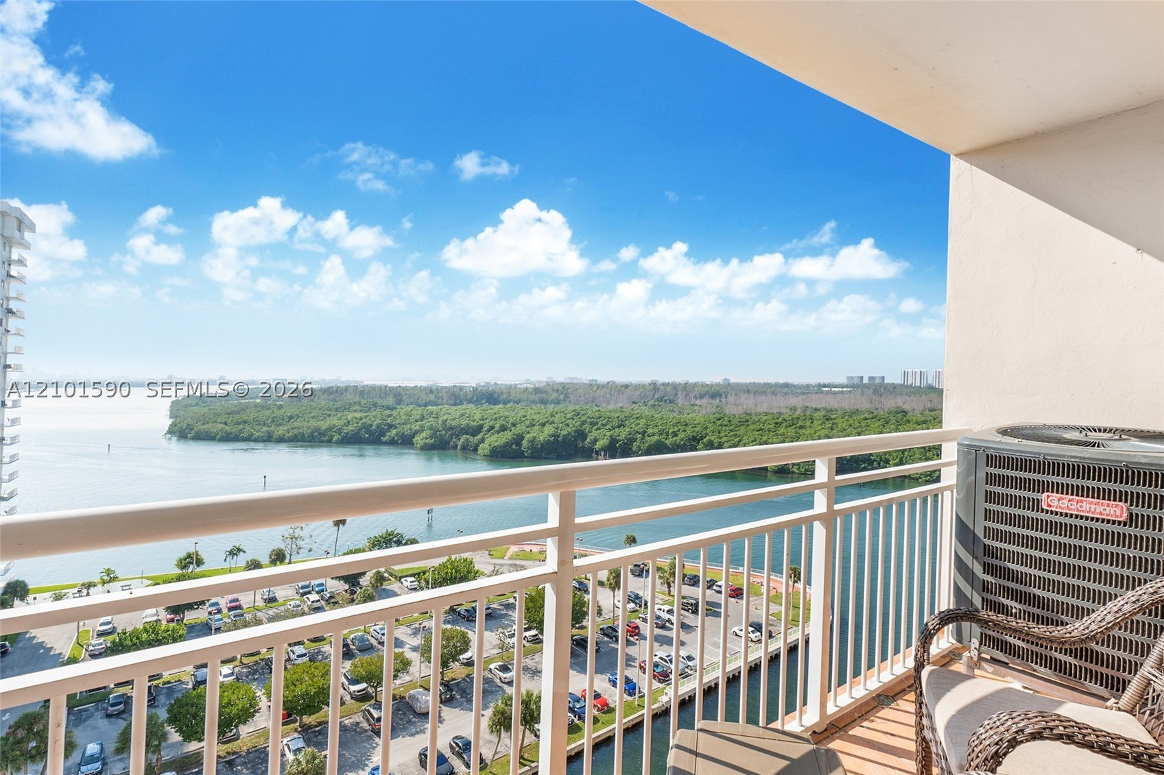 400 Kings Point Dr 1502 — photo