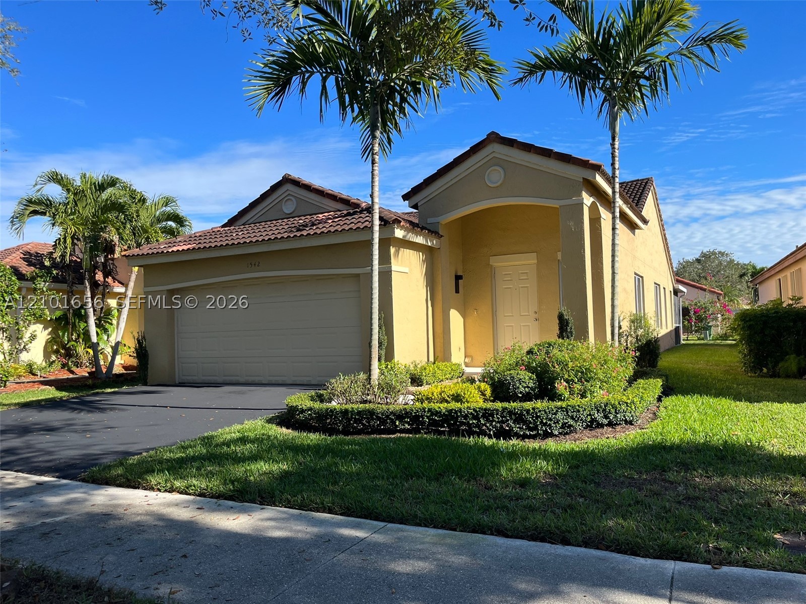 1542 Presidio Dr 1542 — photo