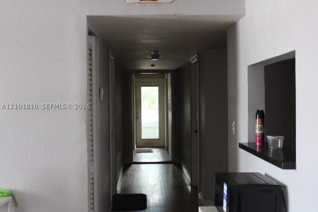 12327 NE 6th Ave 1-5 — photo