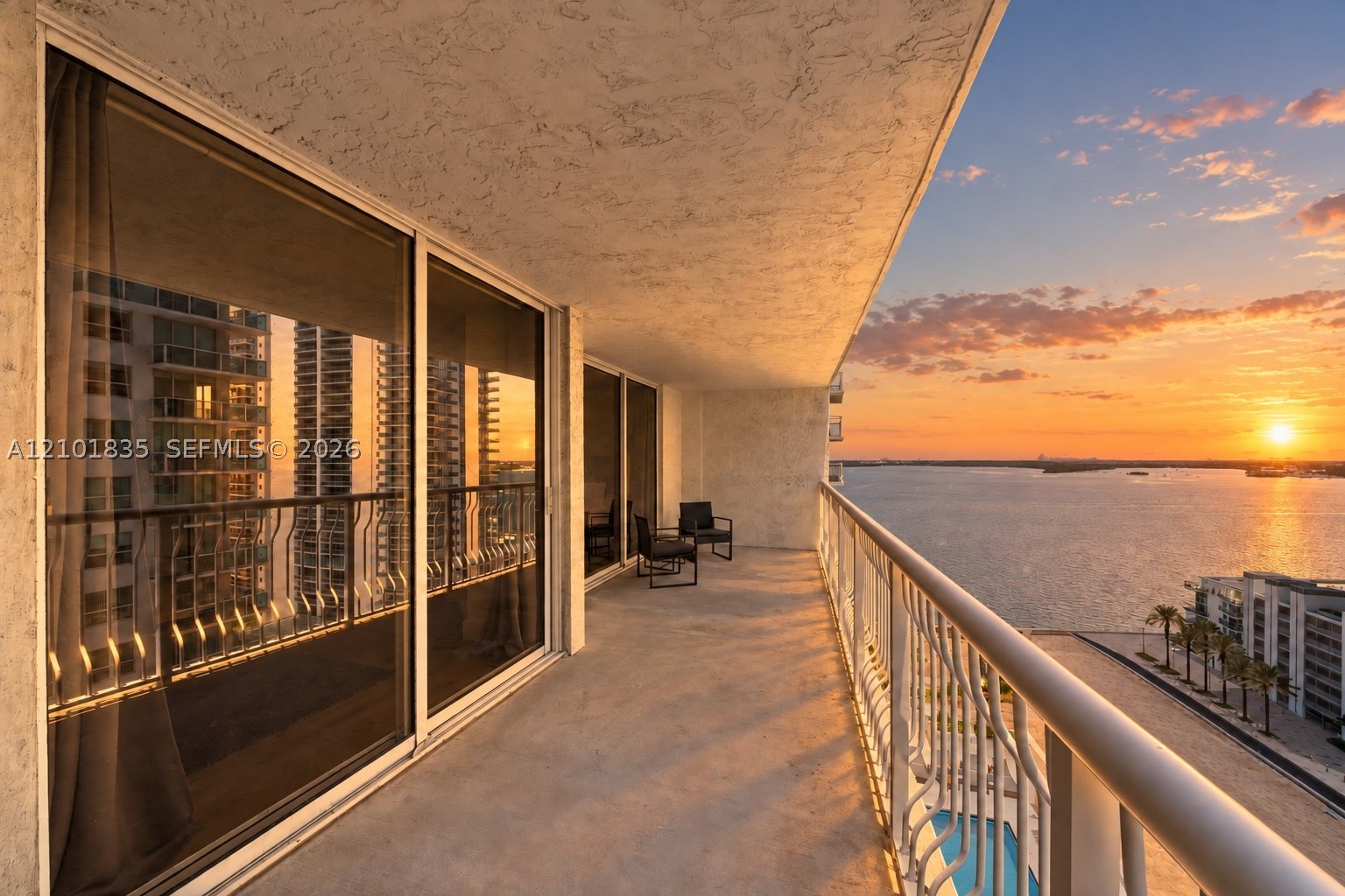 1200 Brickell Bay Dr 1907 — photo