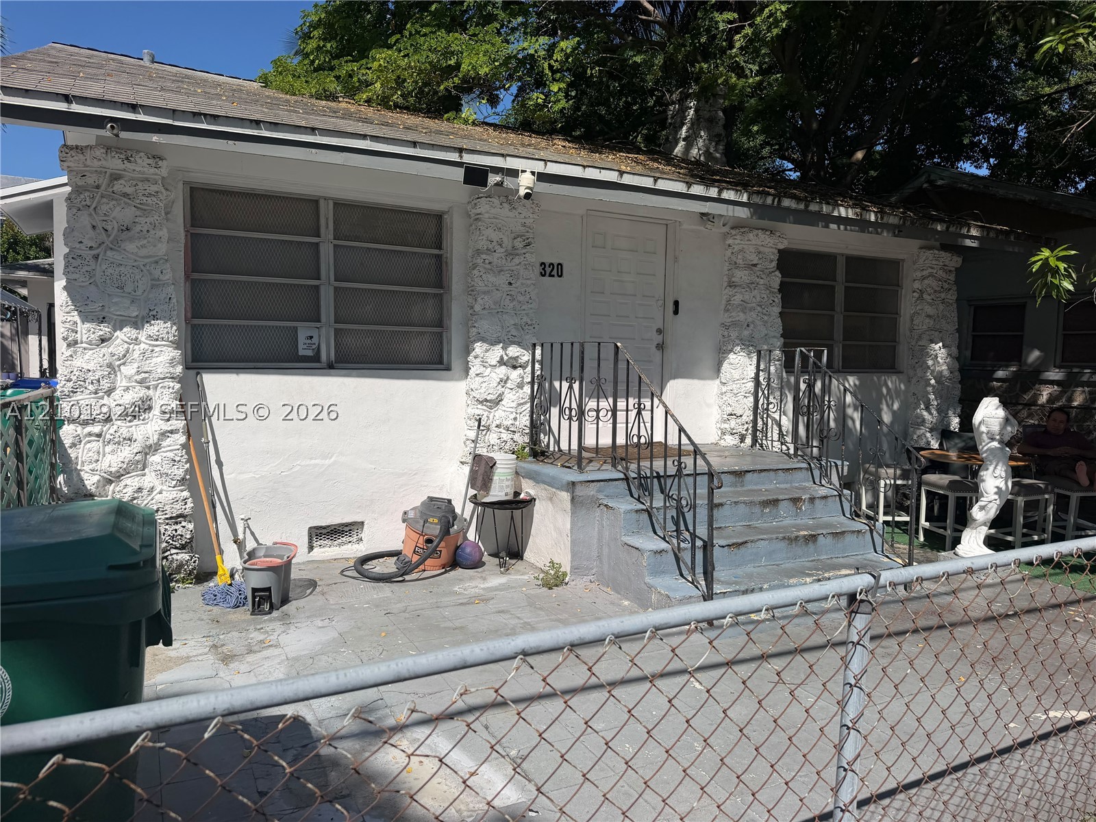 320 NW 11th Ave — photo