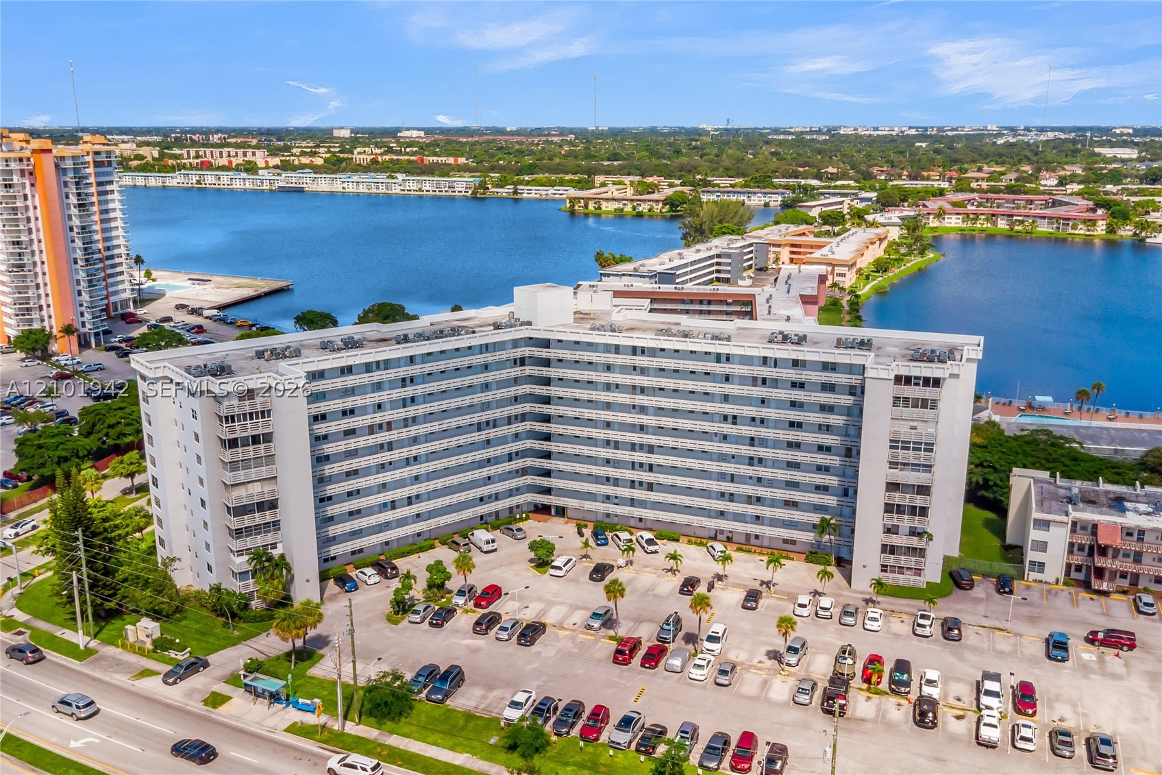1401 NE Miami Gardens Dr Unit 892 — photo