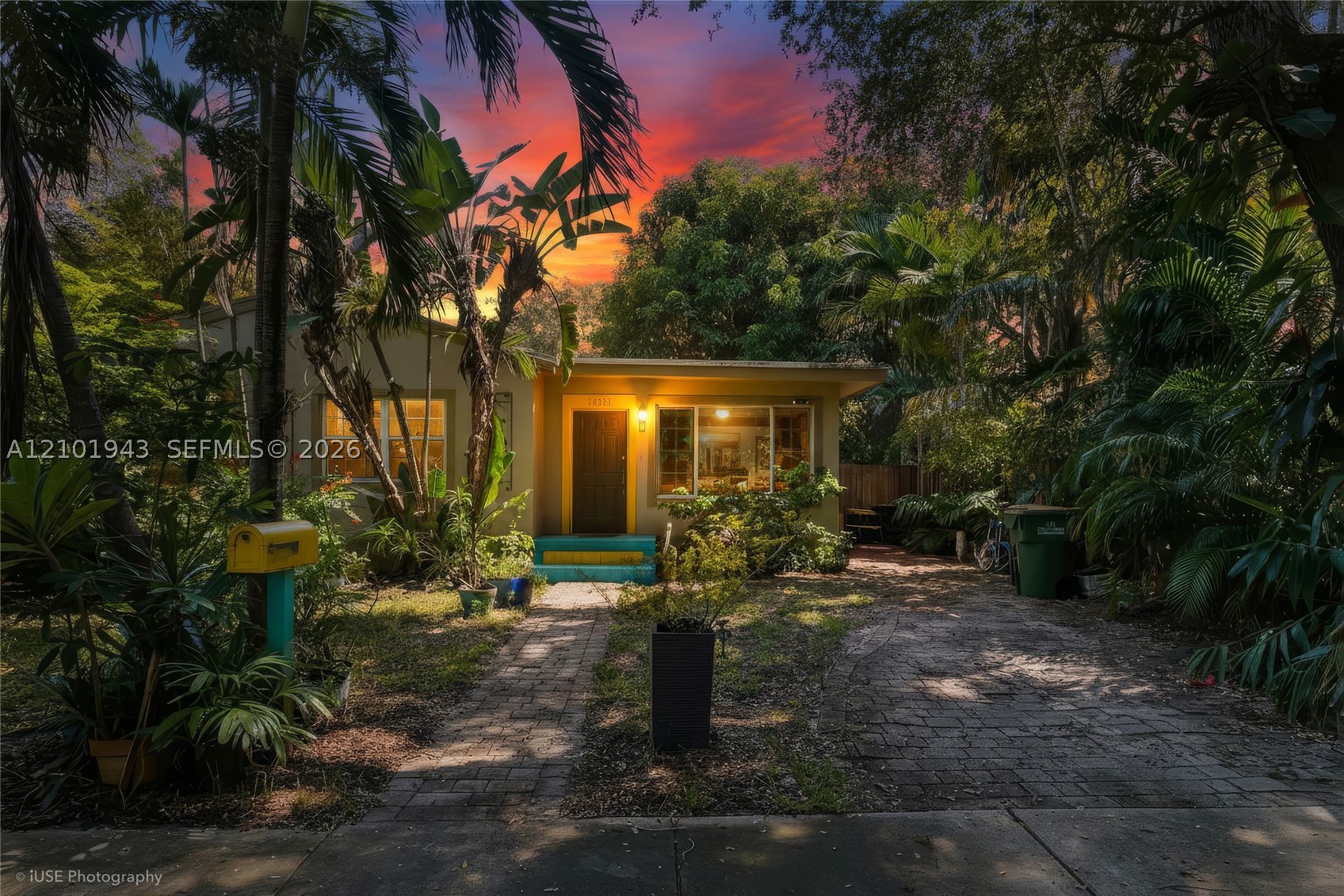 12315 NE 12th Ct — photo