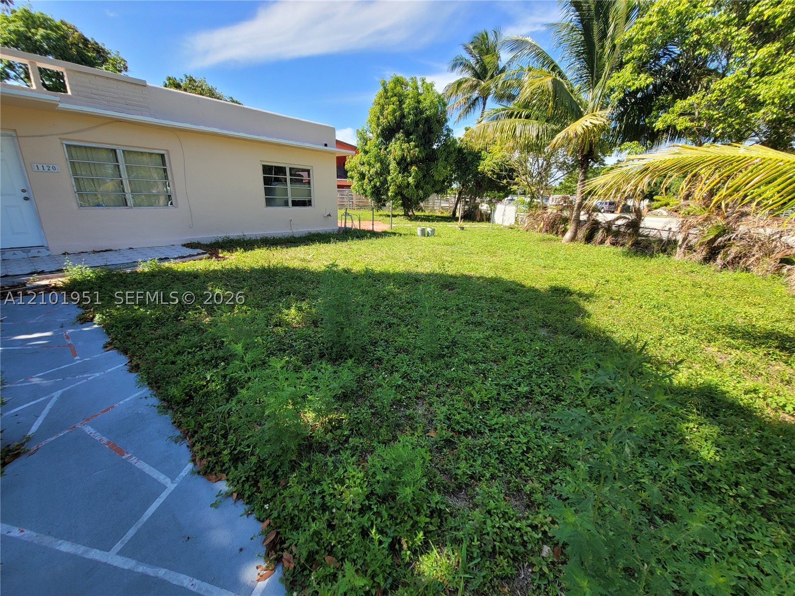 1120 E Le Jeune Road — photo