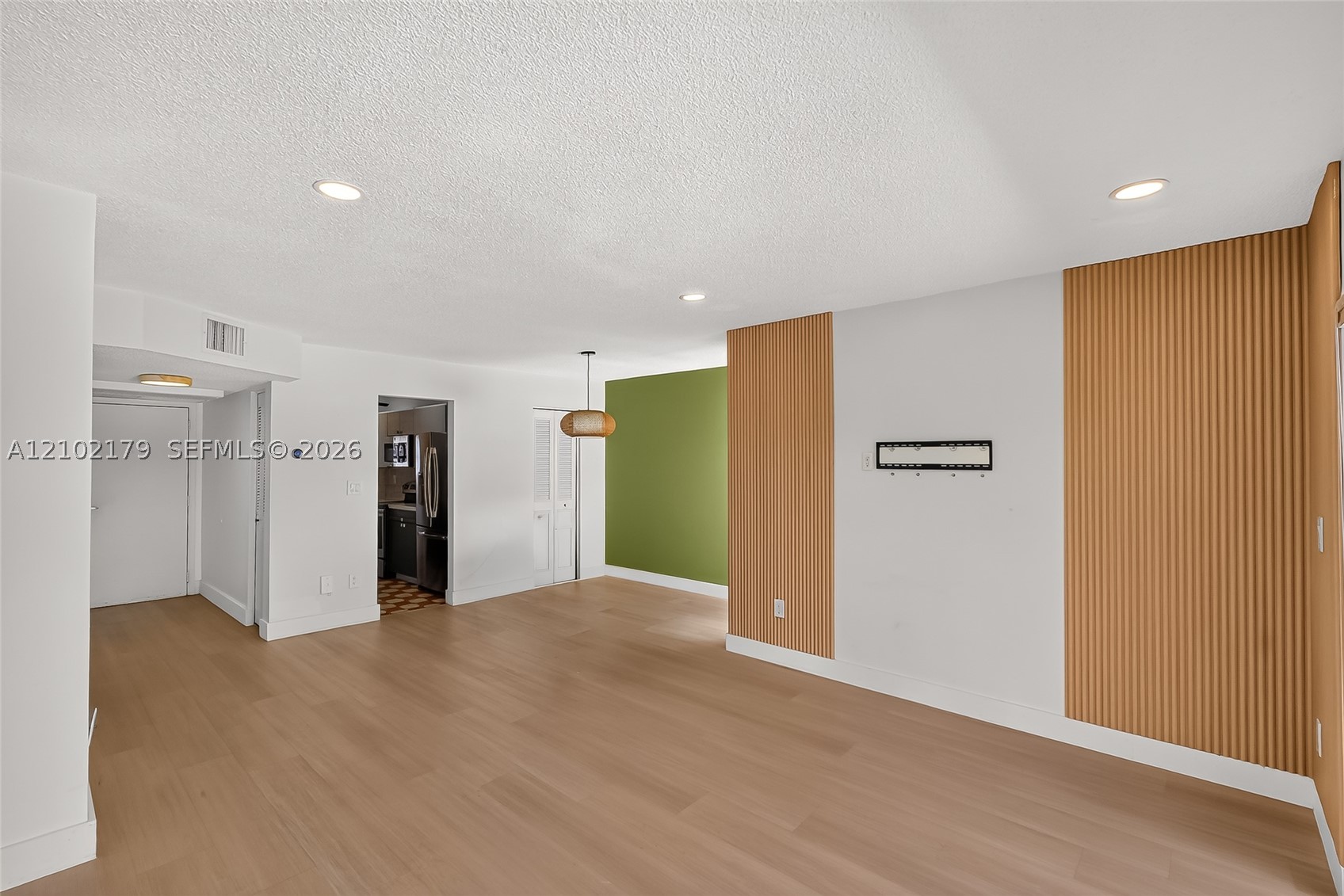 525 Coral Way Unit 403 — photo