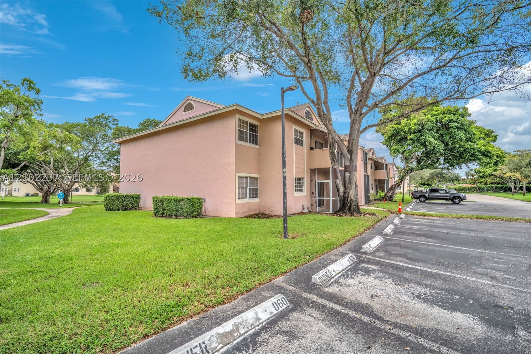 840 Cypress Park Way Unit M3 — photo