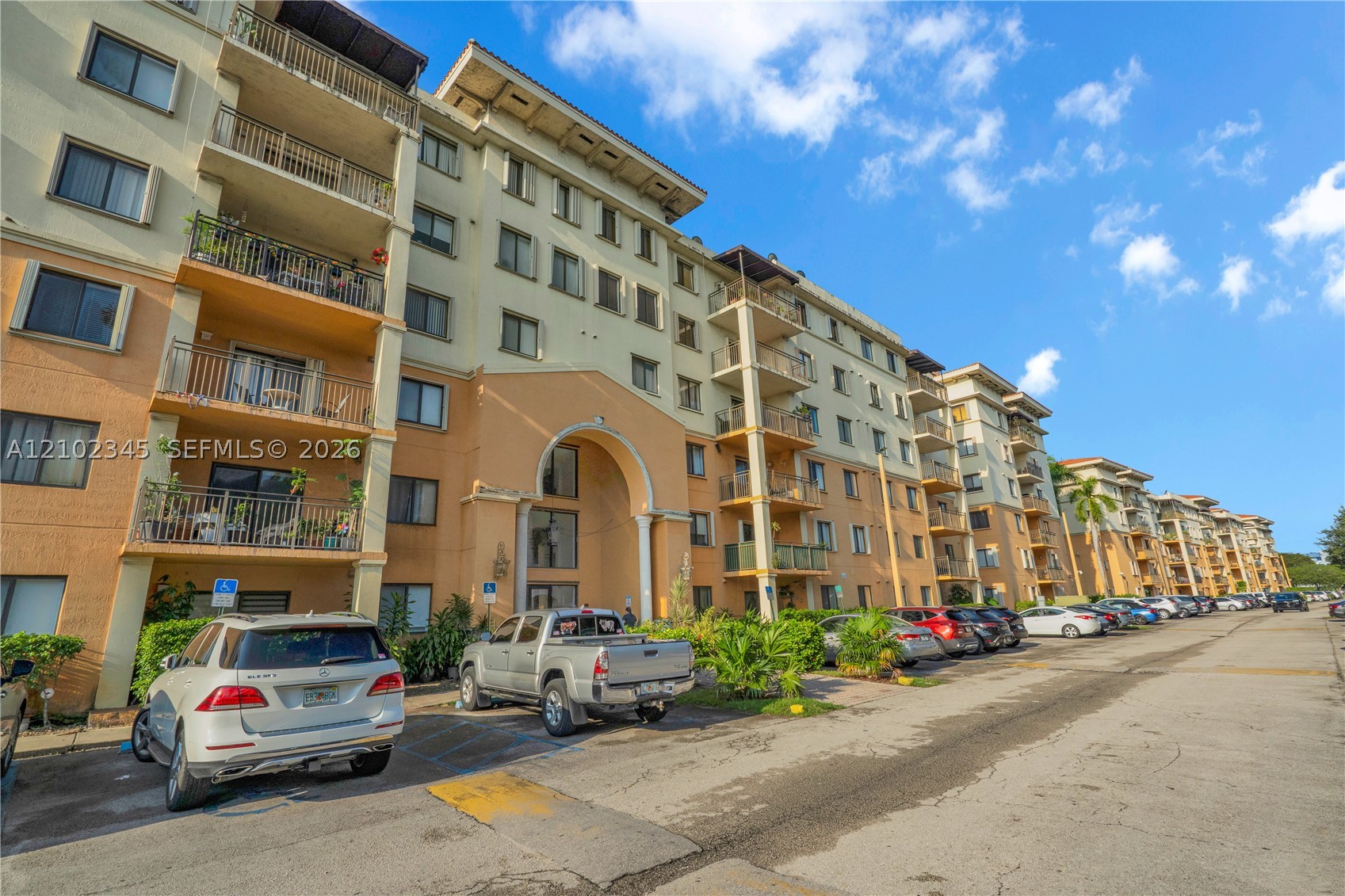 9300 Fontainebleau Blvd Unit E101 — photo