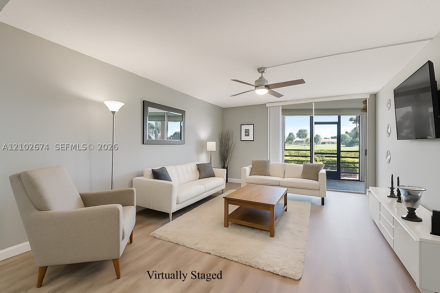 23249 N Barwood Ln N Unit 102 — photo