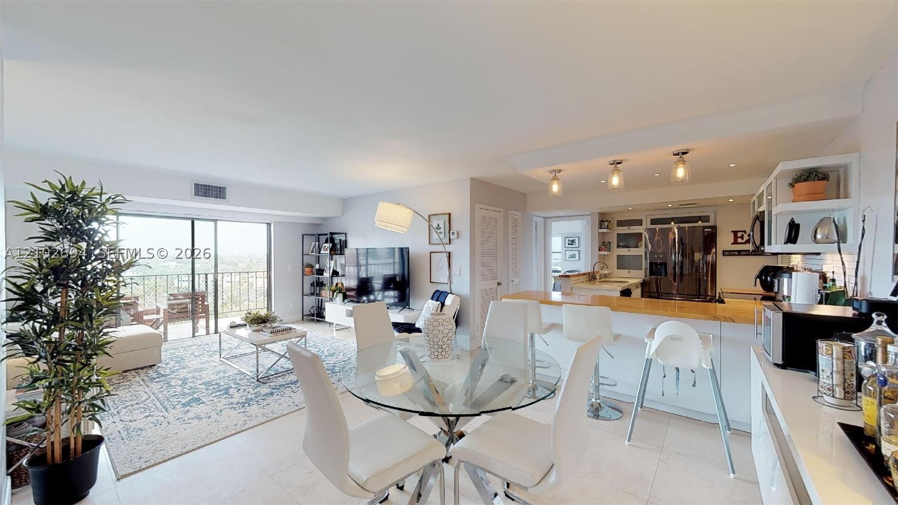 77 Crandon Blvd Unit 8D — photo