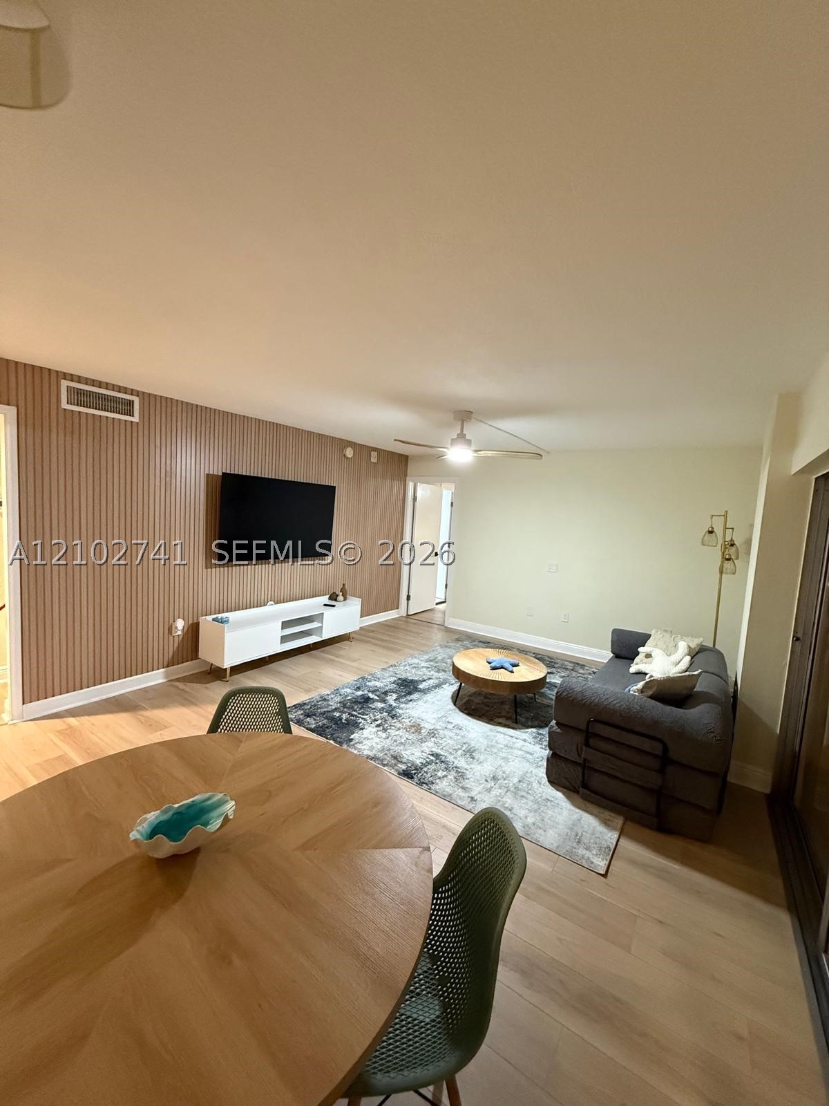 200 178th Dr 511 — photo