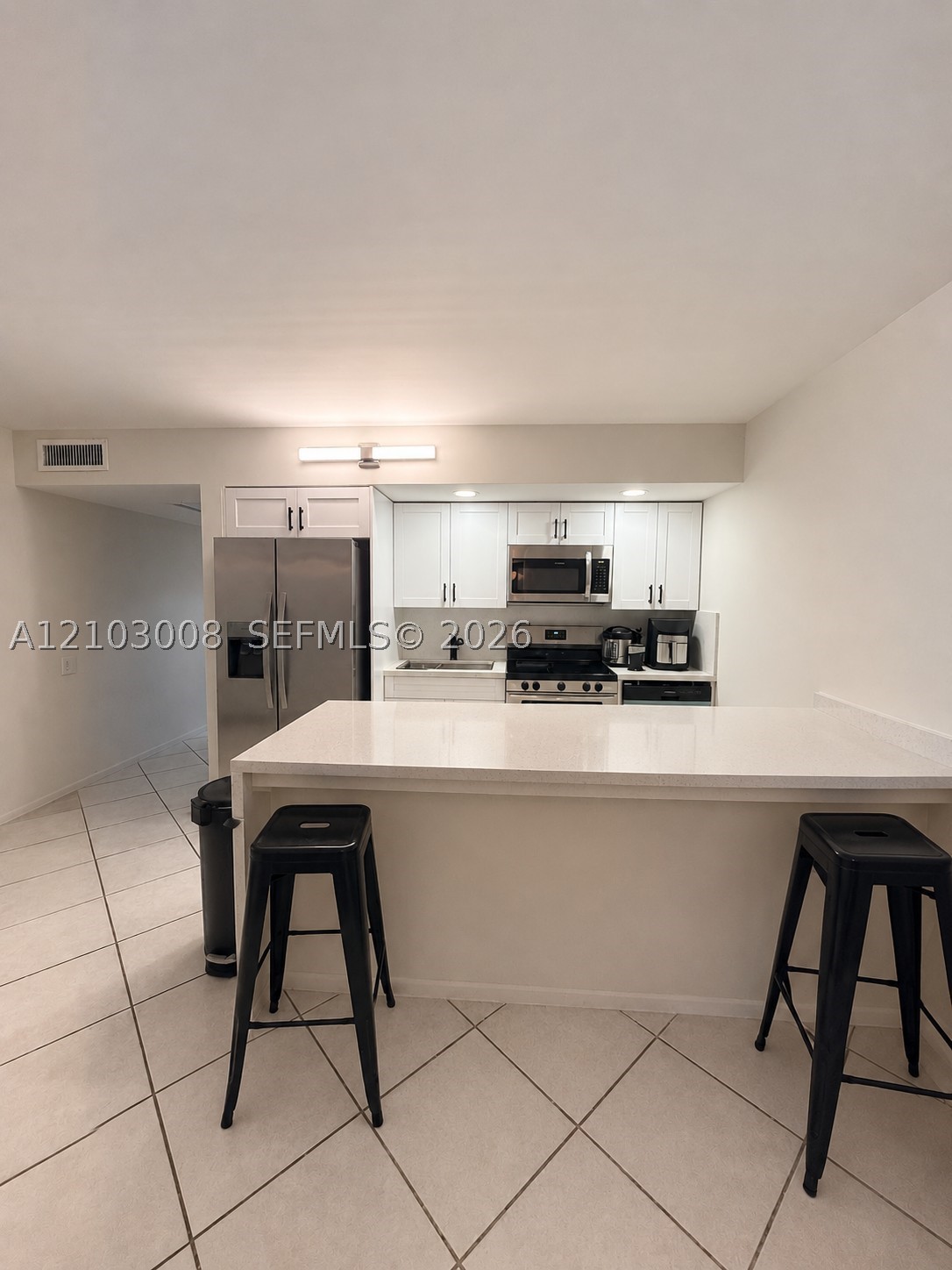 1207 Bahama Bnd Unit E1 — photo