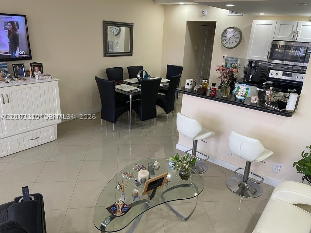 3200 NE 7th Ct Unit 306C — photo
