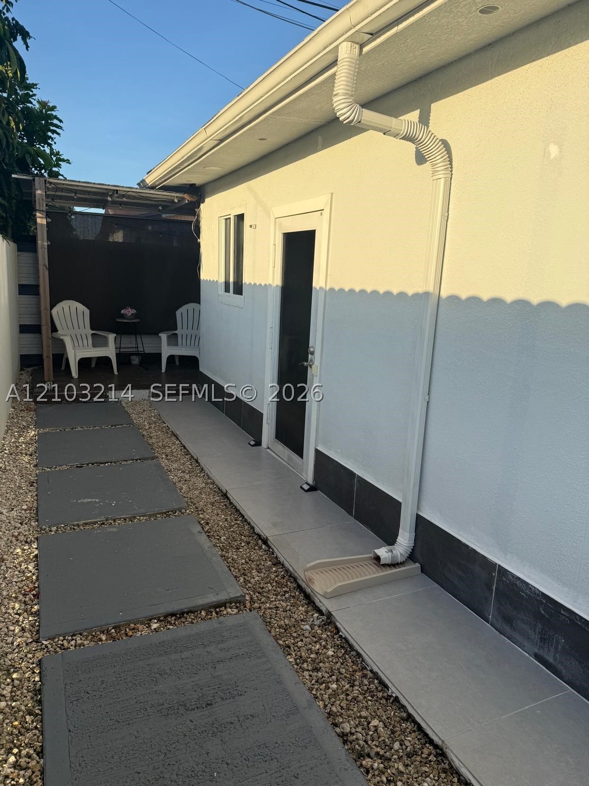 10450 SW 149th Ter Unit 1 — photo