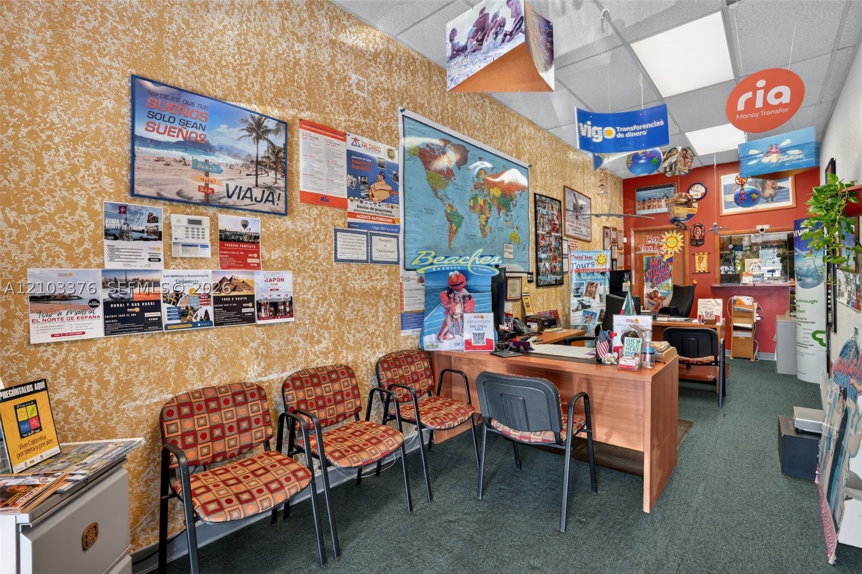 Travel & Multiservice Business for Sale - 26 Years at the Same Location — photo