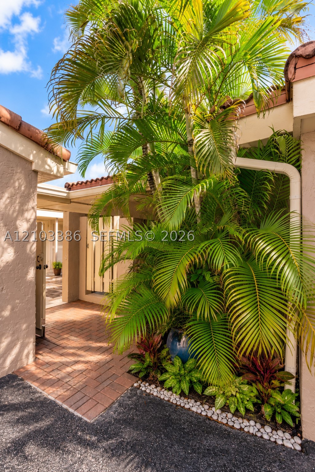 103 Tweedbrook Ln Unit 101 — photo