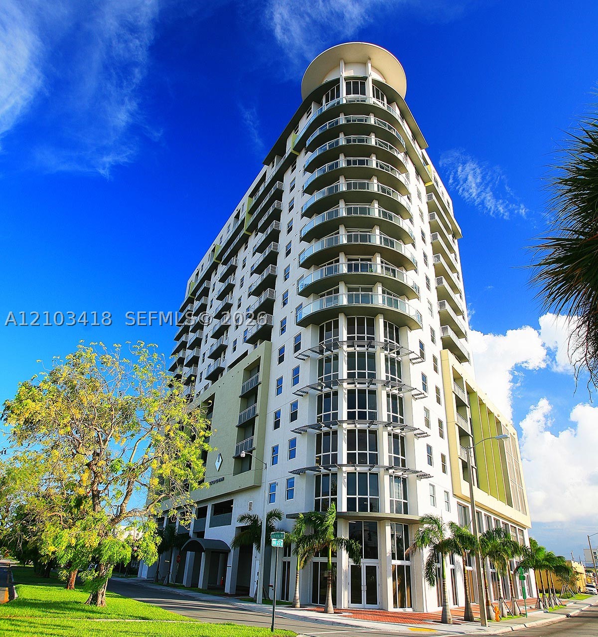1 Glen Royal Pkwy Unit 1004 — photo