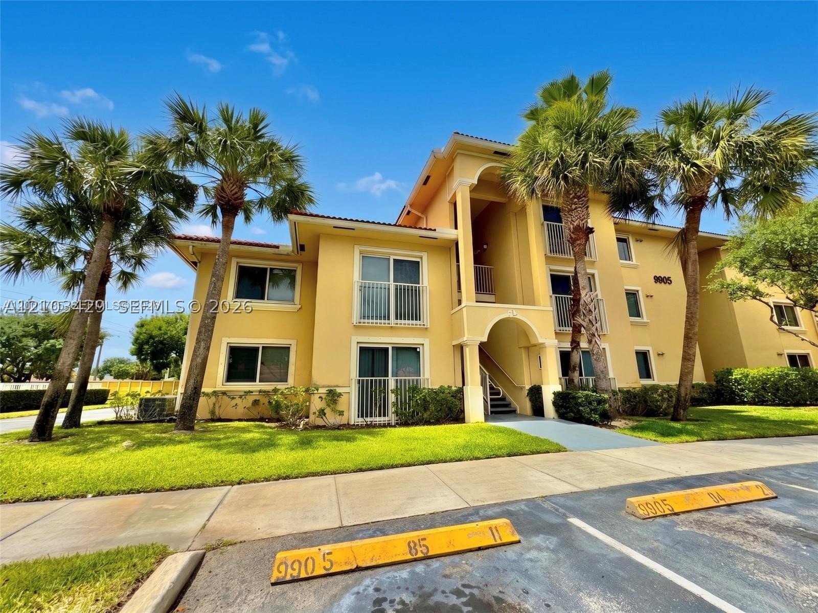 9905 Westwood Dr Unit 34-3 — photo