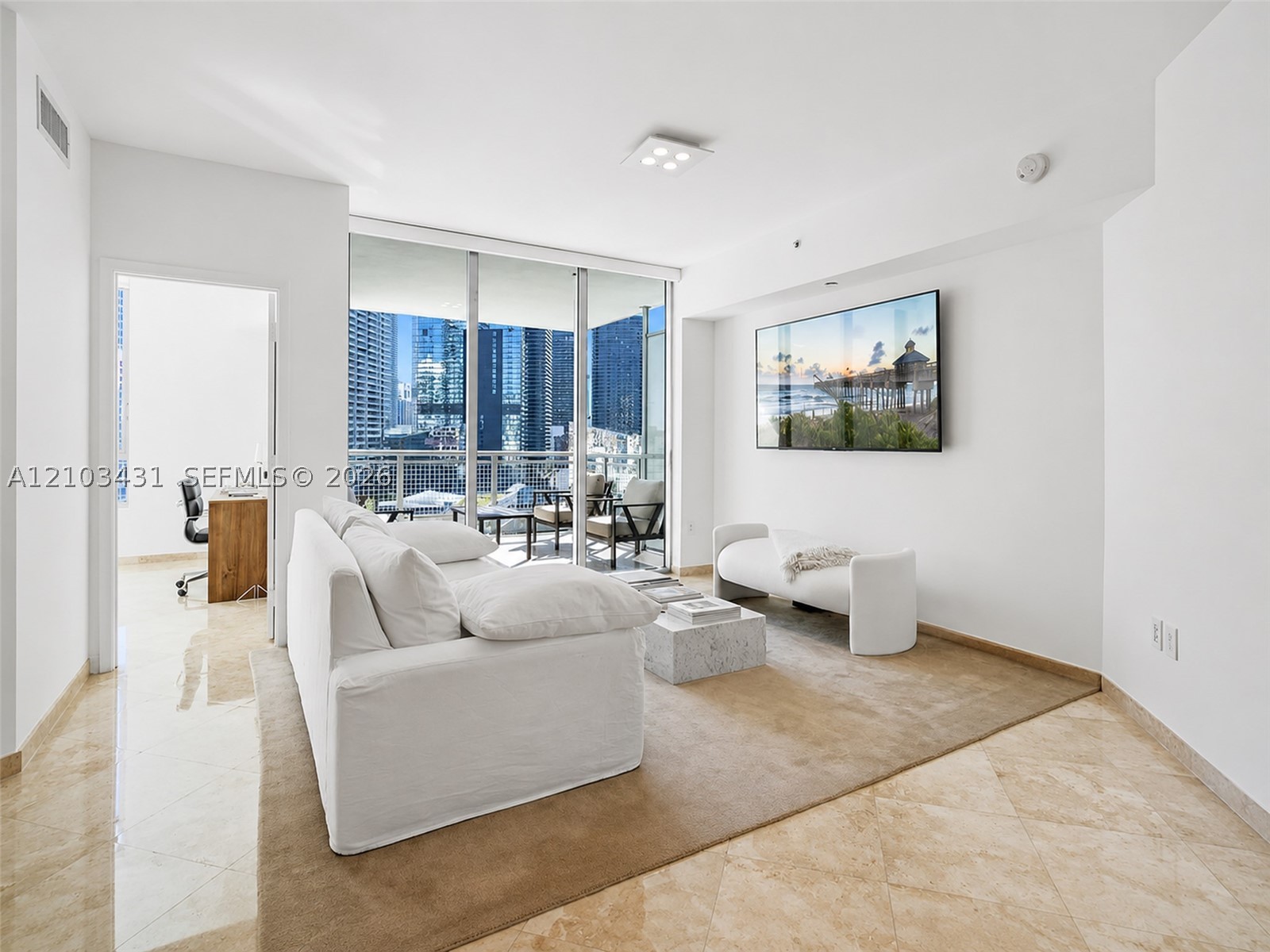 350 S Miami Ave Unit 2304 — photo