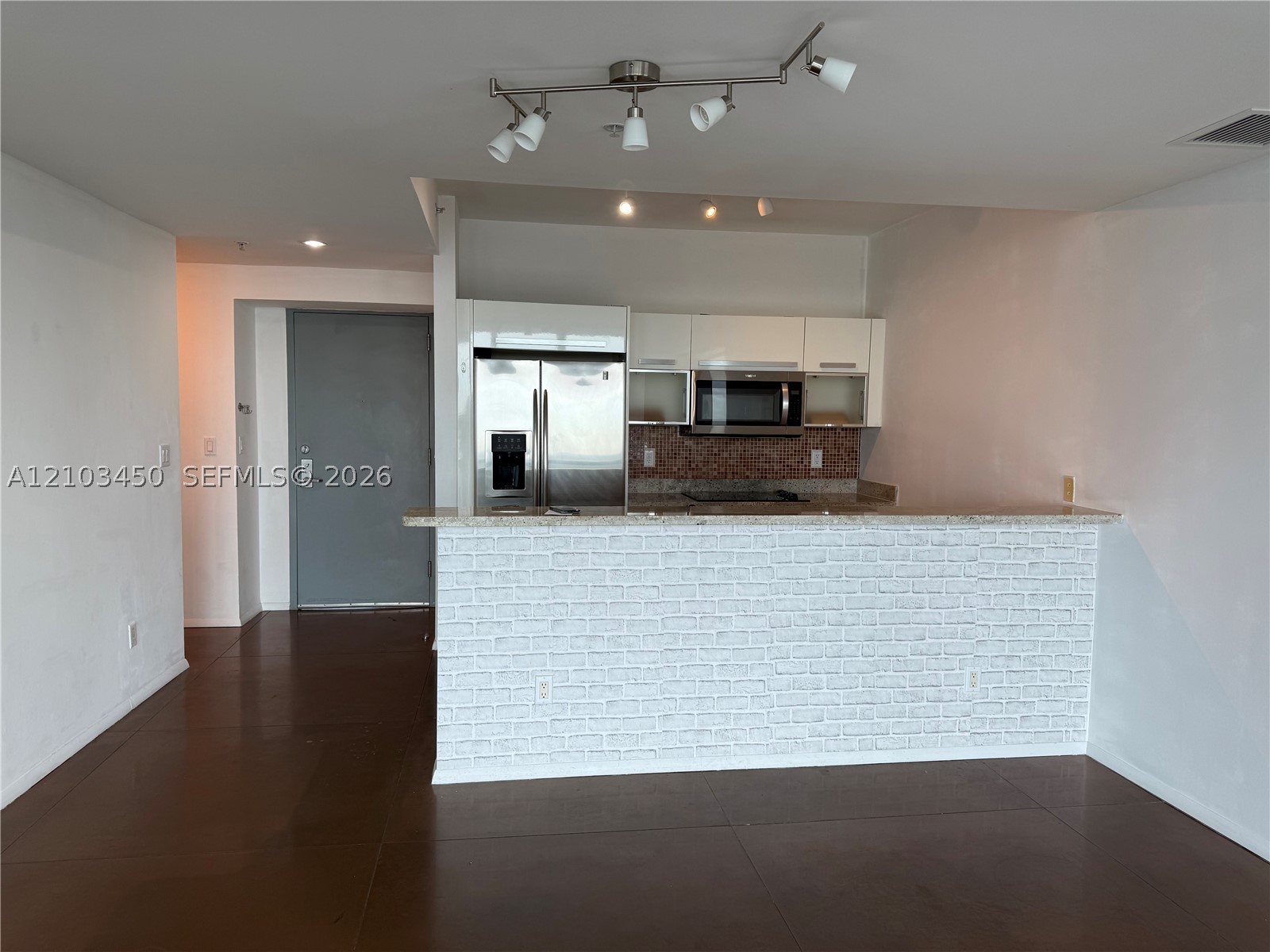 601 NE 36th St Unit 2602 — photo