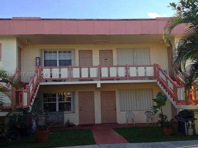 5270 SW 90th Way Unit 3 — photo