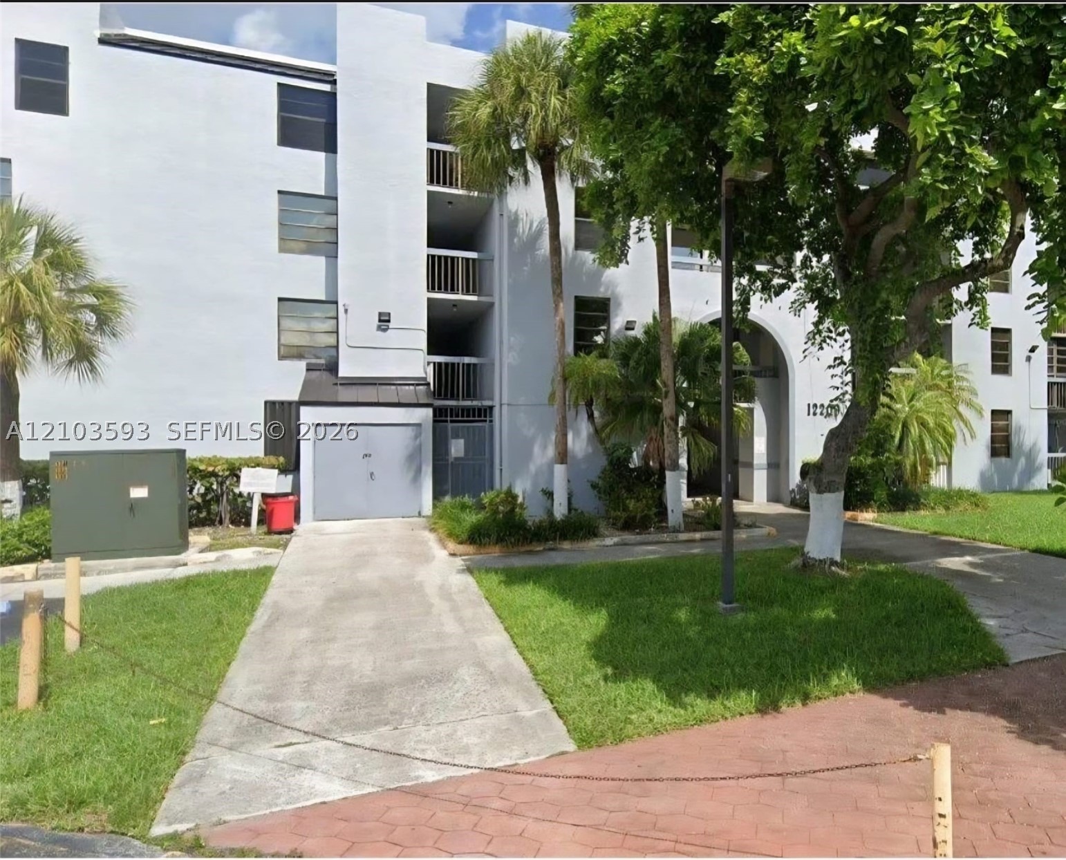 12209 SW 14th Ln Unit 1304 — photo