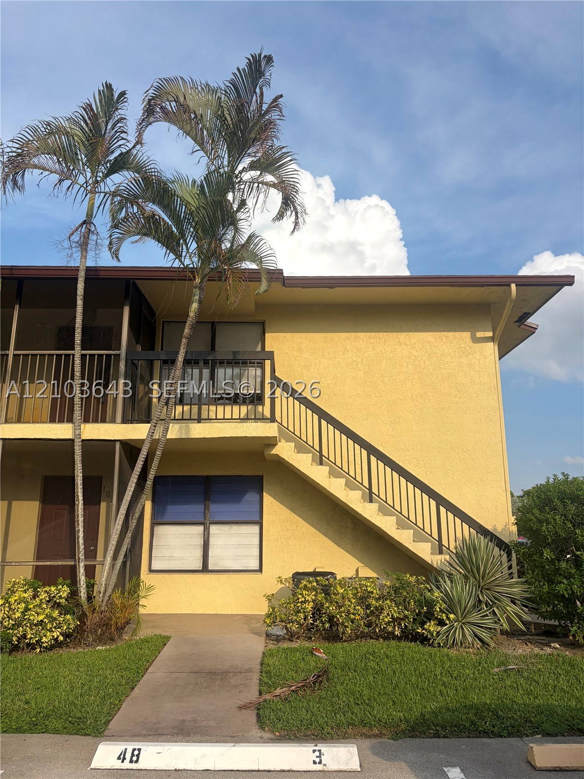 10023 Winding Lake Rd Unit 202 — photo