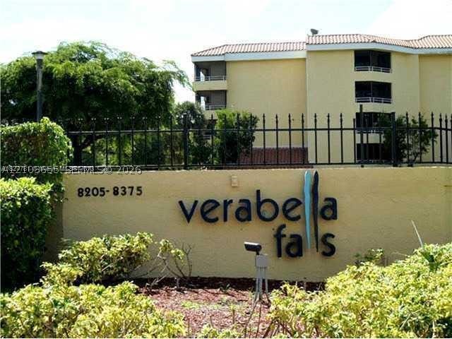 8205 SW 152nd Ave Unit F-411 — photo
