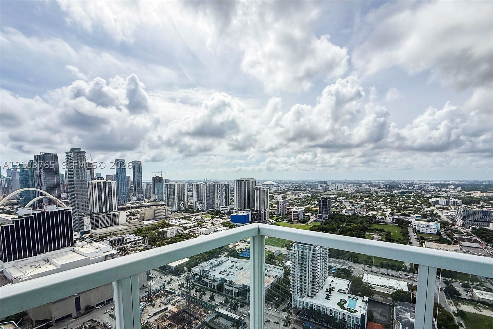 1900 N Bayshore Dr Unit 4211 — photo