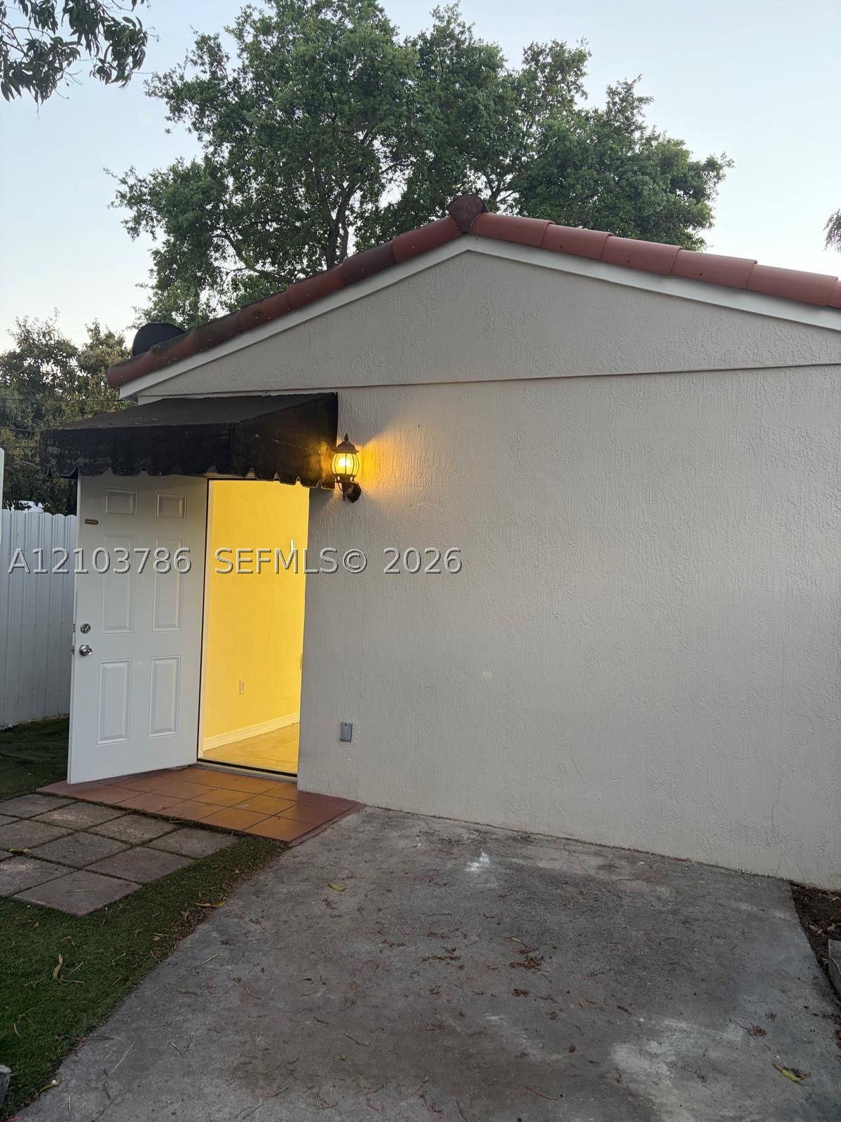 54 SW 62nd Ct Unit 2 — photo
