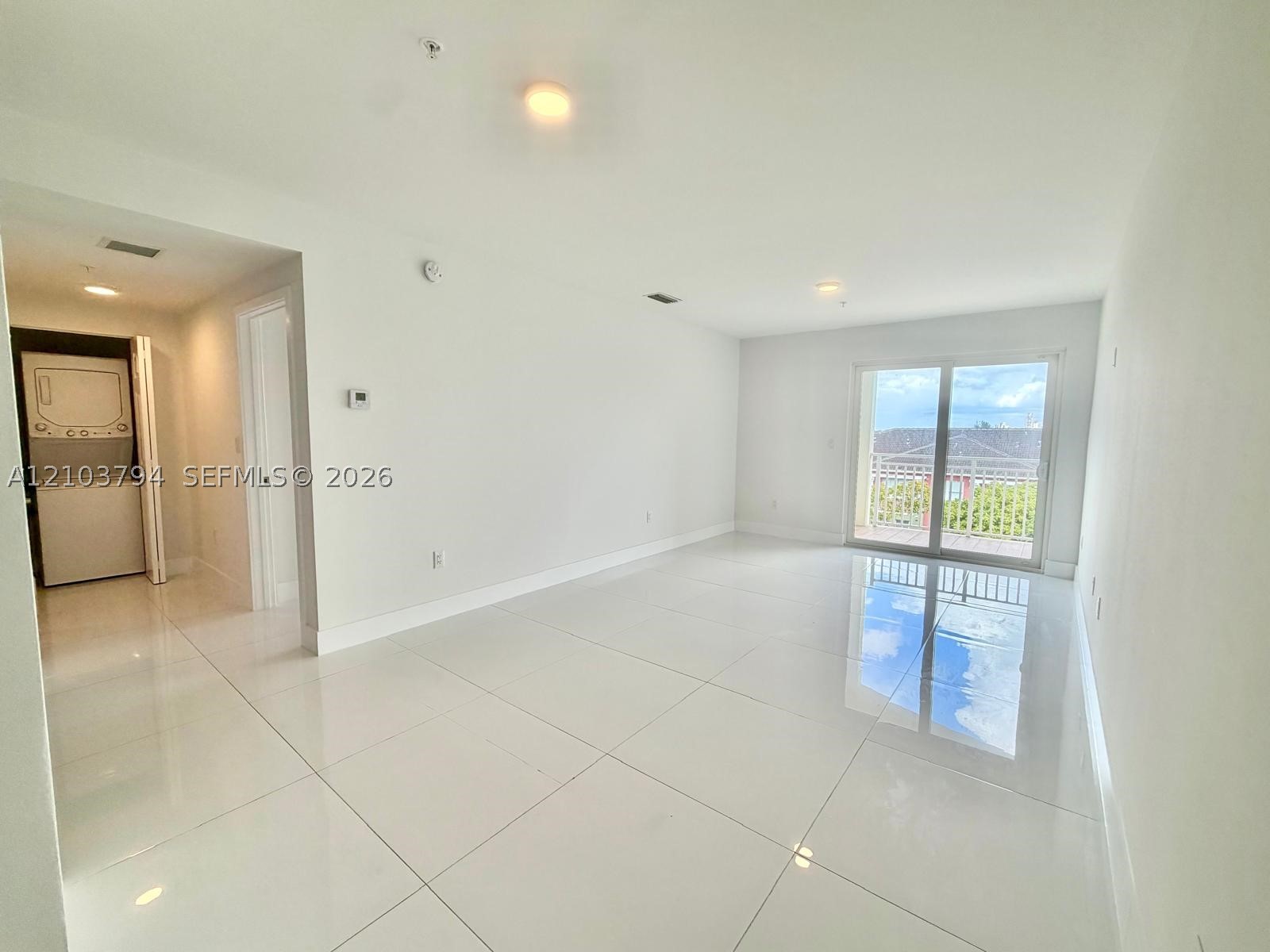 10950 NW 82nd St Unit 402 — photo