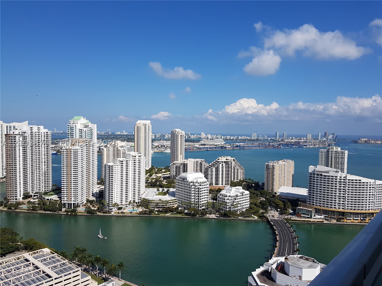950 Brickell Bay Dr Unit 4008 — photo