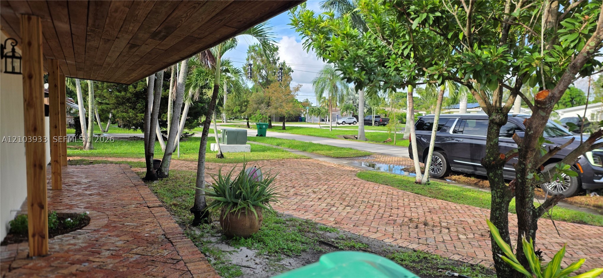 2512 Island Dr — photo