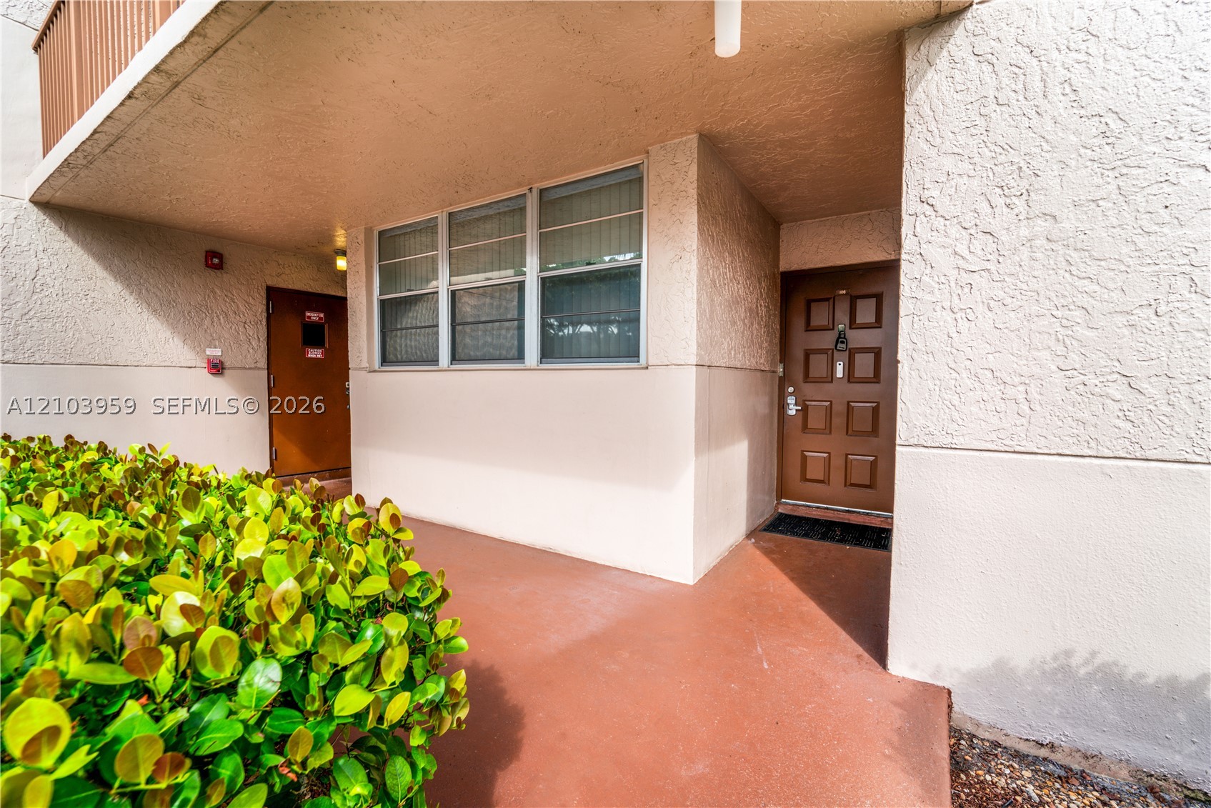 1900 Sabal Palm Dr Unit 106 — photo