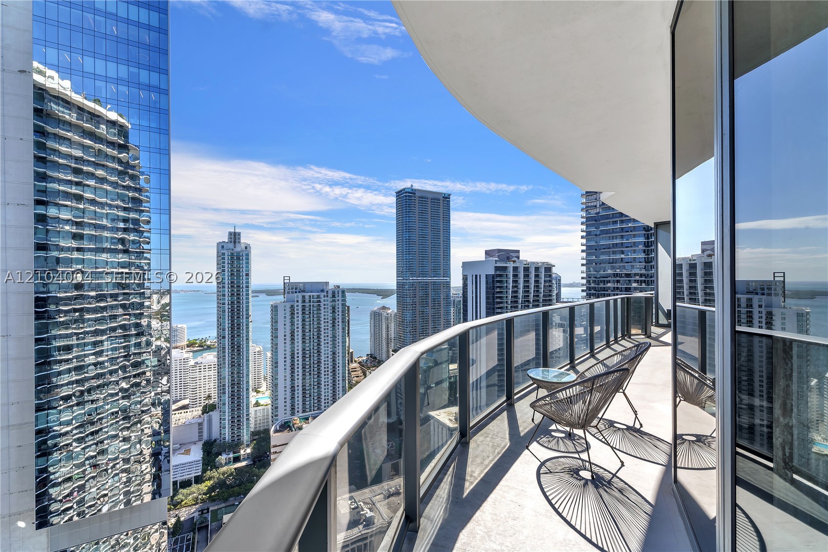 45 SW 9th St Unit 4501 — photo