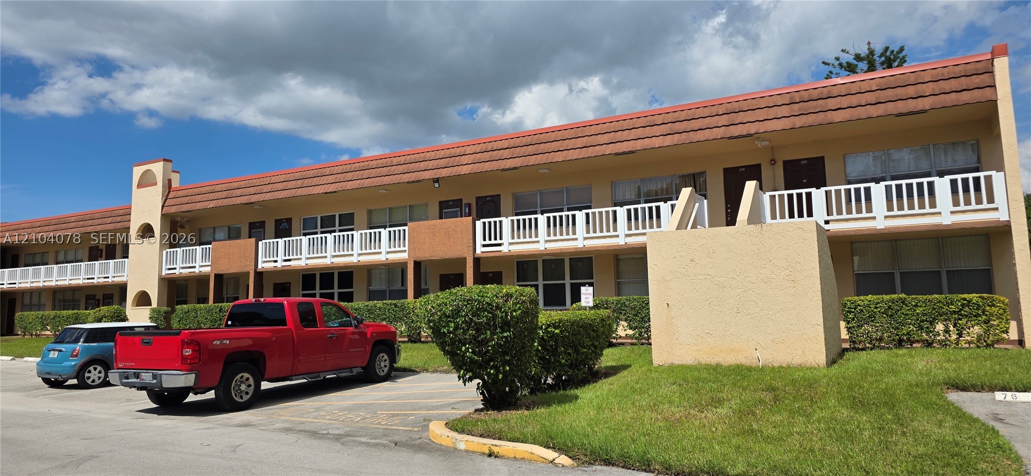 8851 Sunrise Lakes Blvd Unit 213 — photo