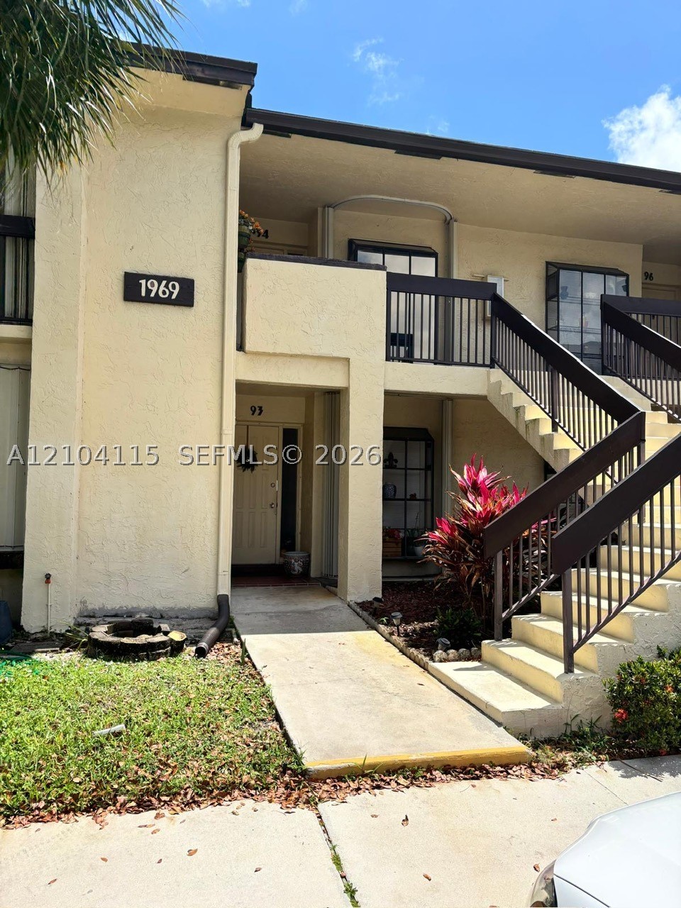 1969 SW 15th St Unit 93 — photo