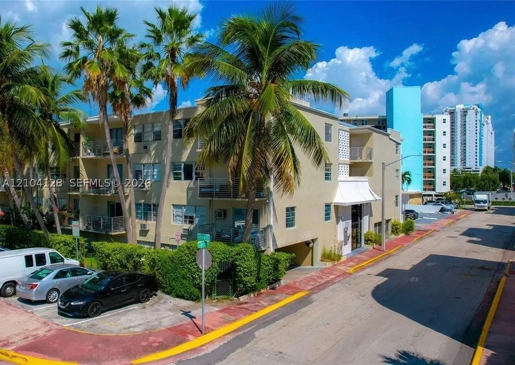 1441 Lincoln Rd Unit 207 — photo