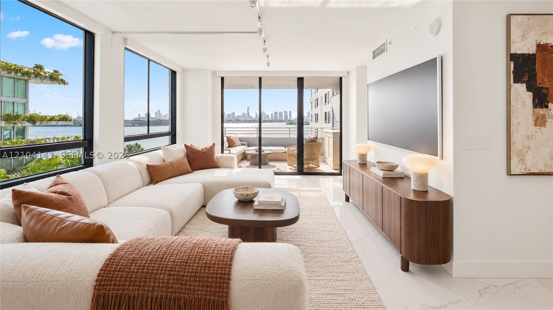 1330 West Avenue Unit 708 — photo