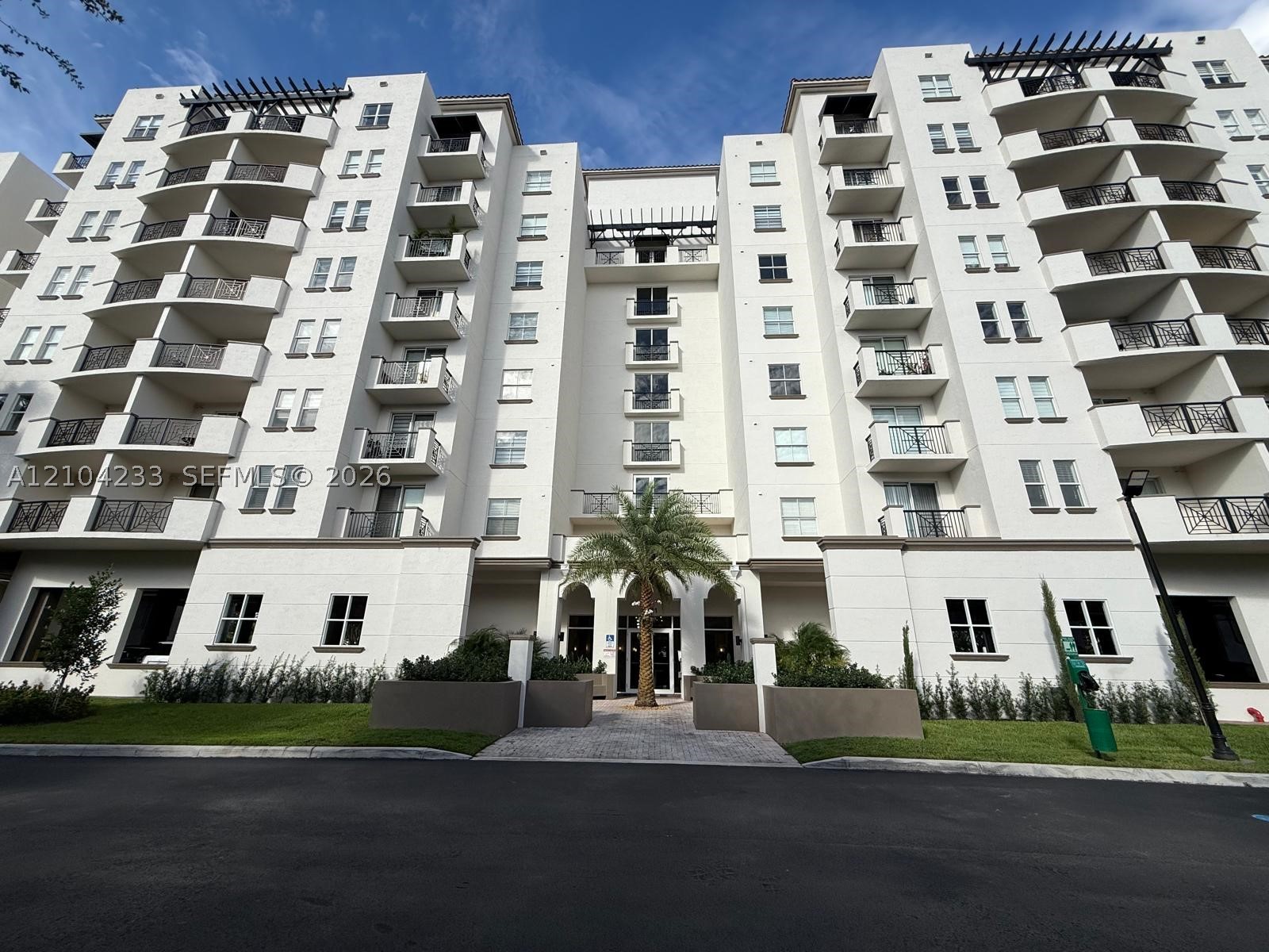 9021 SW 94th St Unit 307 — photo