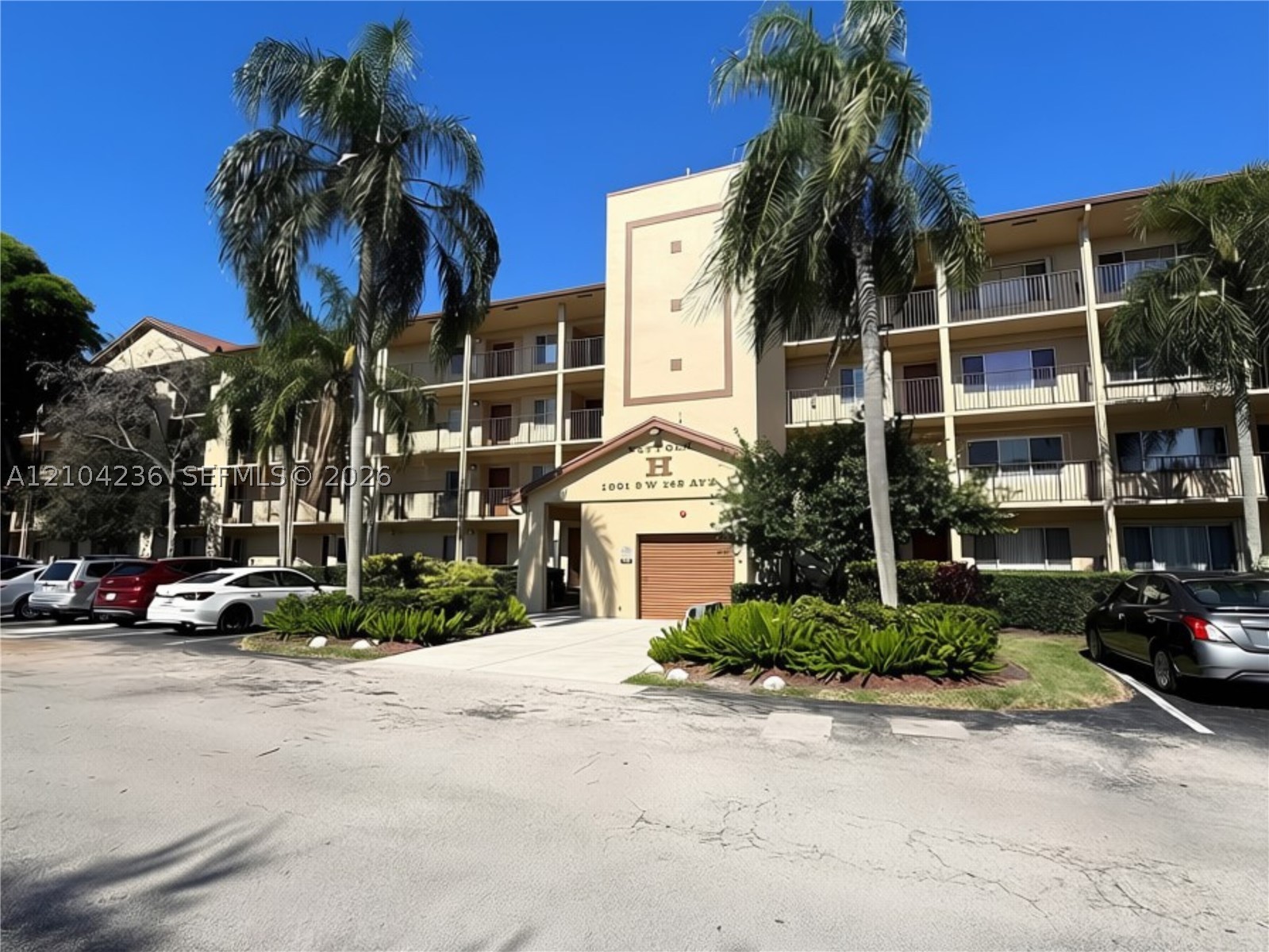 1151 SW 128th Ter Unit 103D — photo