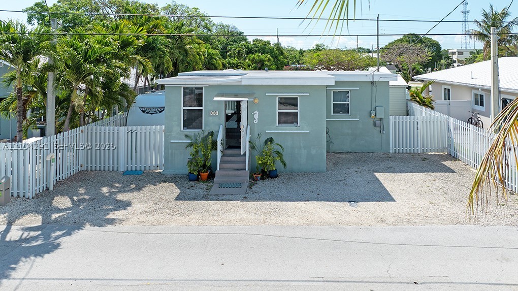 30 Orange Dr — photo