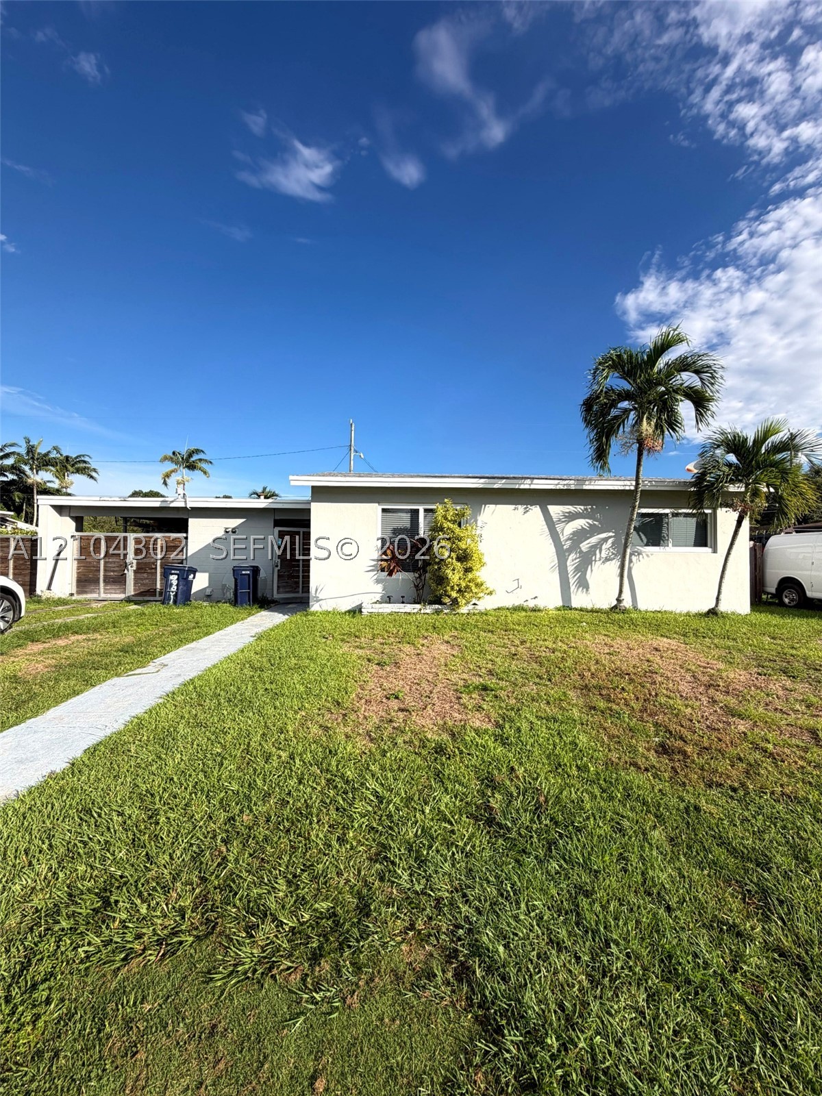 9981 Jamaica Dr — photo