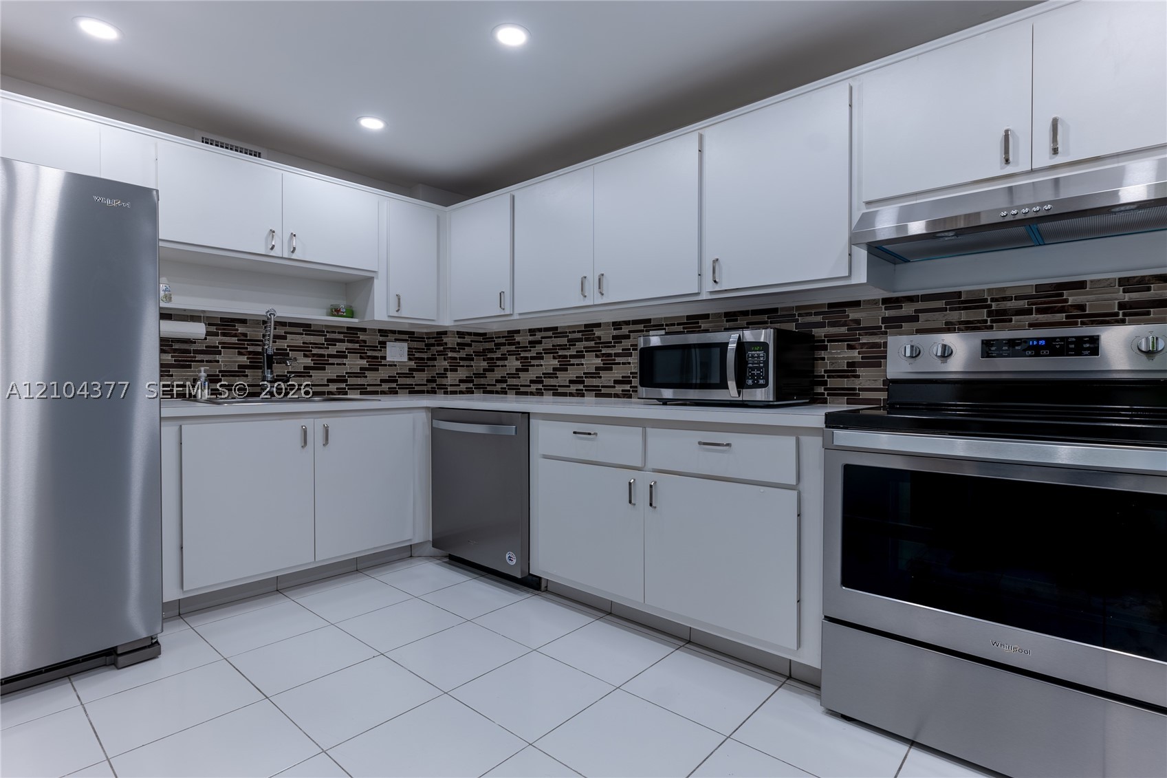 500 Three Islands Blvd Unit 1110 — photo